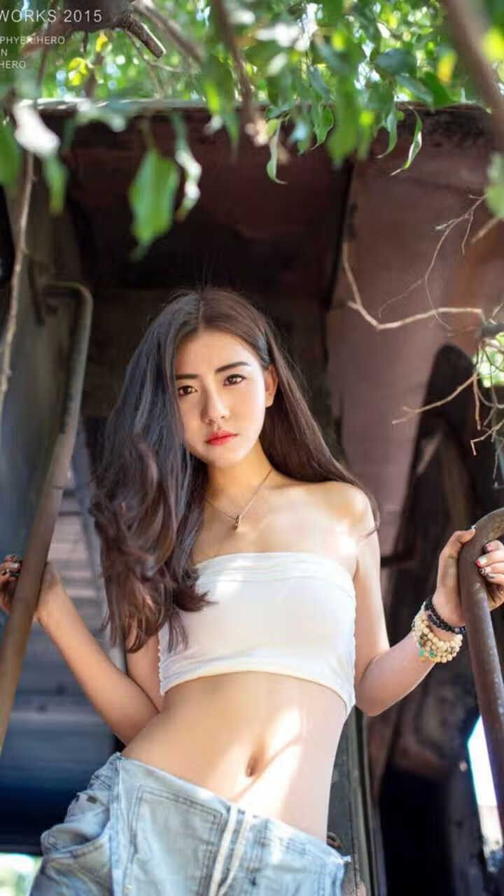 欧洲足球赛场上的英雄辈出，谁能成为顶尖之王？，欧洲厉害的足球明星